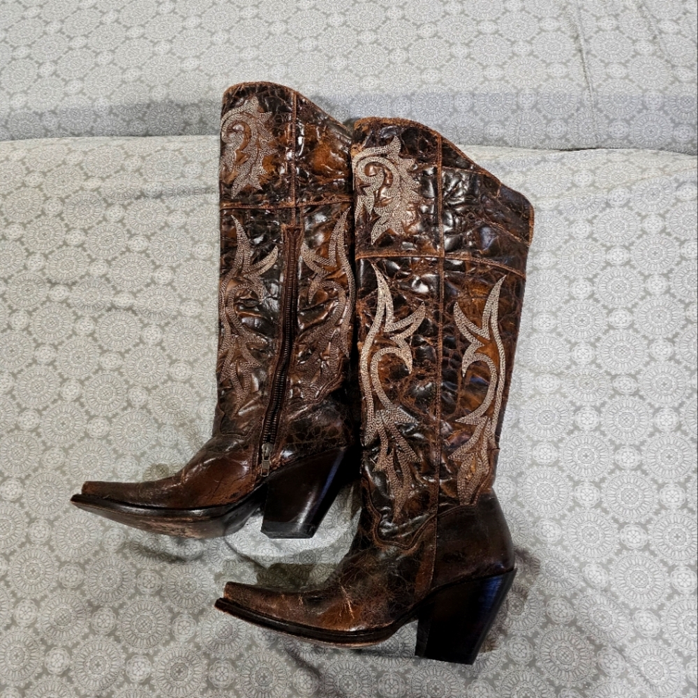 Dan post jilted boots